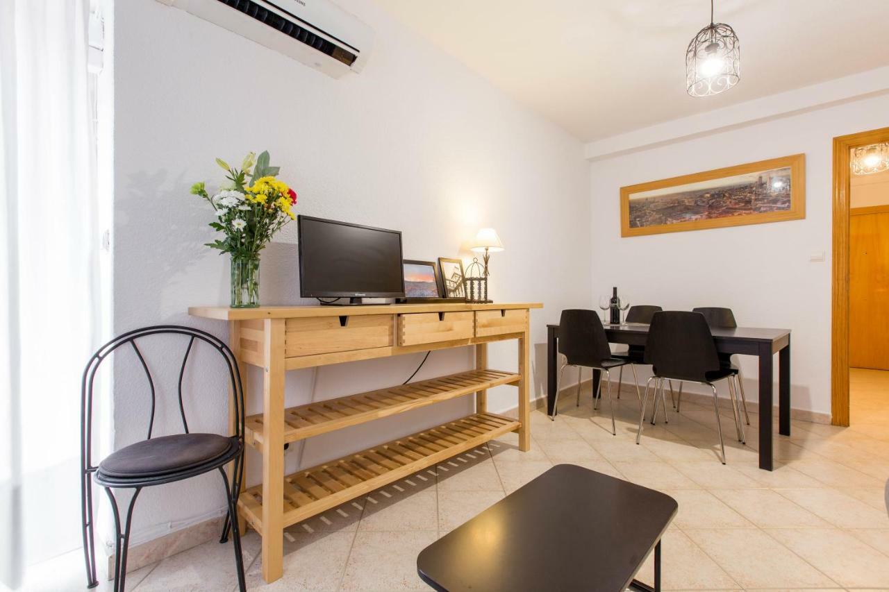 3 Habitaciones Apartamento Temporada Lucero 3 Habitaciones マドリード エクステリア 写真