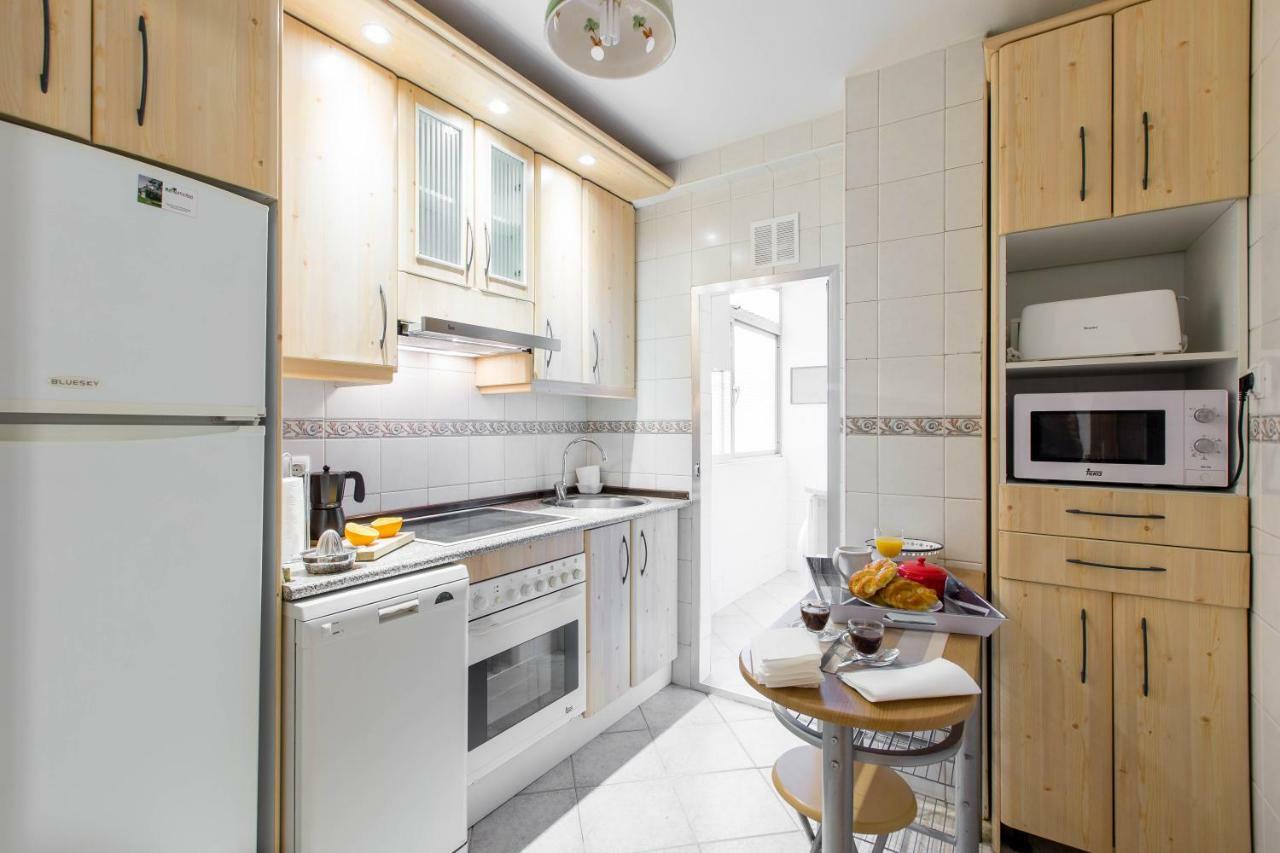 3 Habitaciones Apartamento Temporada Lucero 3 Habitaciones マドリード エクステリア 写真