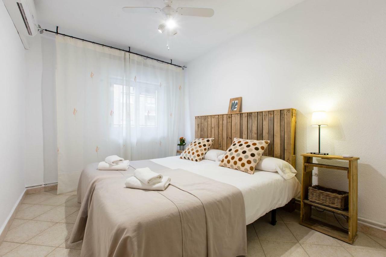 3 Habitaciones Apartamento Temporada Lucero 3 Habitaciones マドリード エクステリア 写真