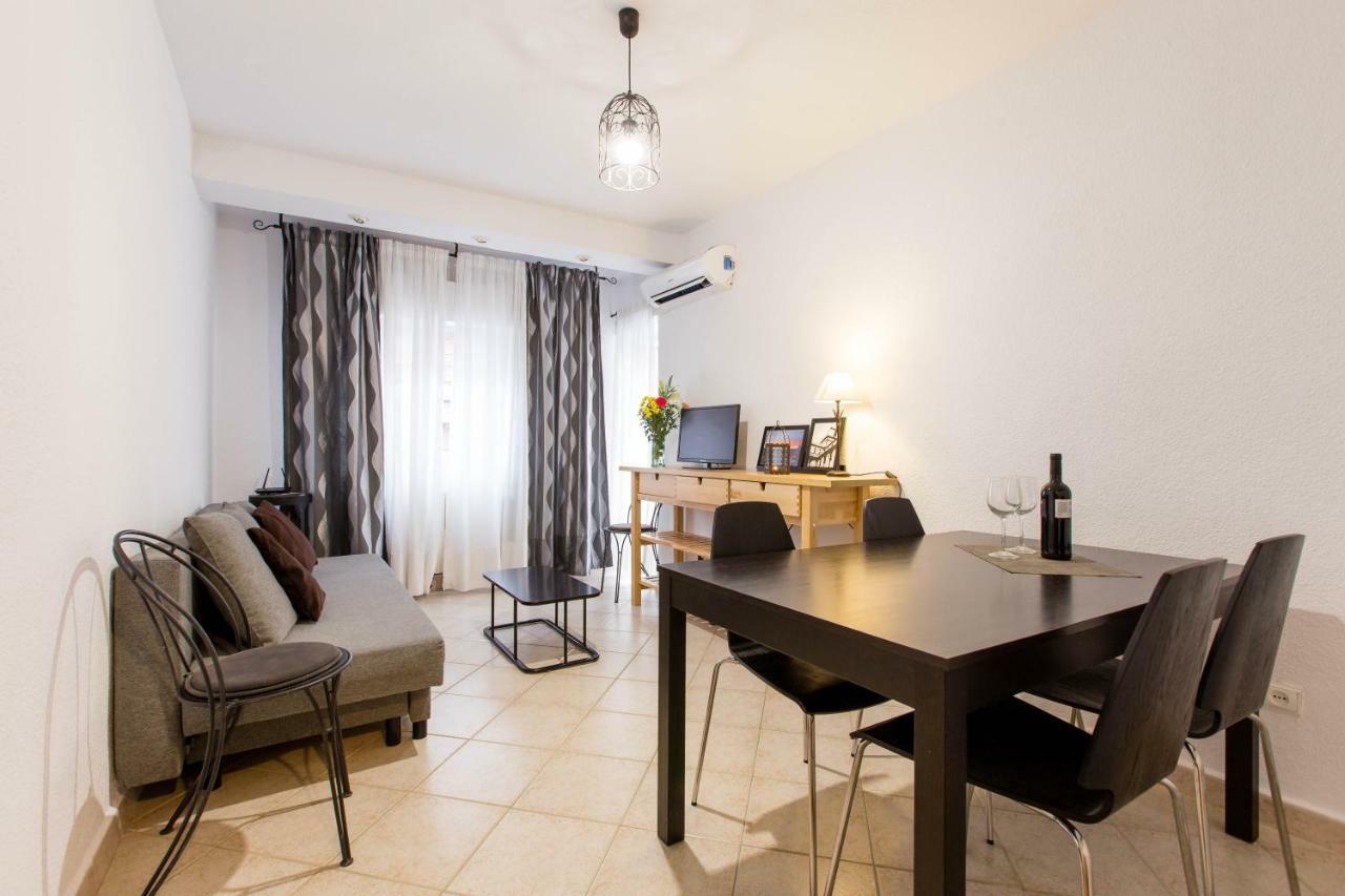 3 Habitaciones Apartamento Temporada Lucero 3 Habitaciones マドリード エクステリア 写真